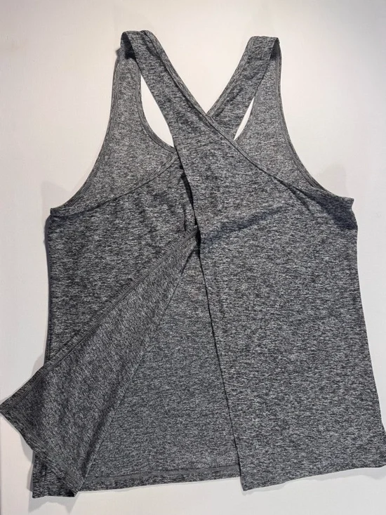 8 Piece Atheltic Tank Bundle - Picture 14 of 14